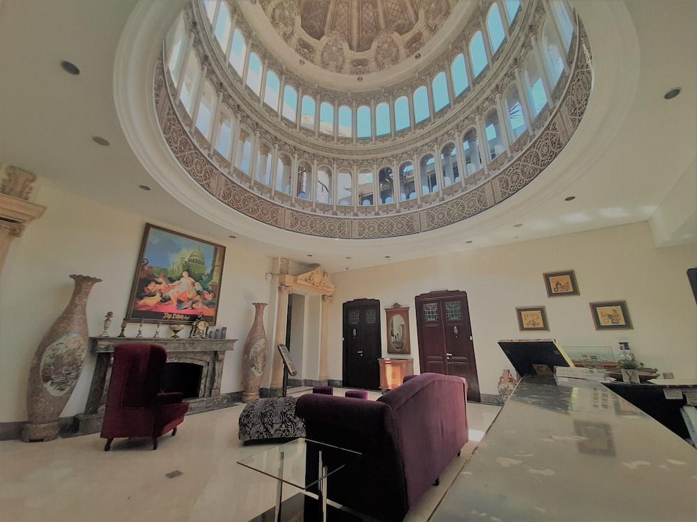 The Palais Hotel Dago Bandung Kültér fotó
