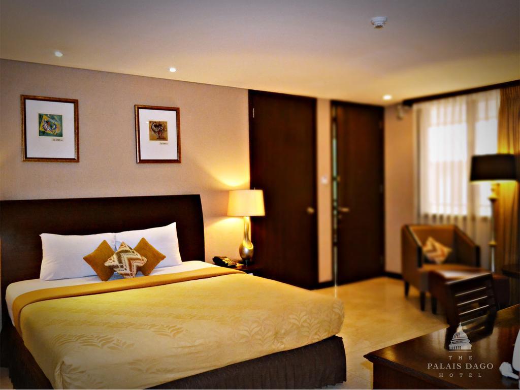 The Palais Hotel Dago Bandung Kültér fotó