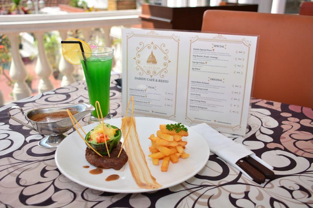 The Palais Hotel Dago Bandung Kültér fotó